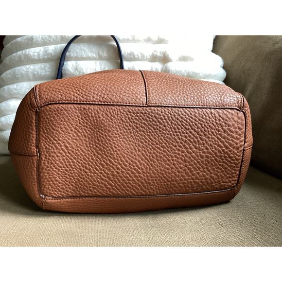 Coach Legacy Super Soft Pebbled Leather Drawstring Bucket Bag Tan & Navy - Picture 3 of 7